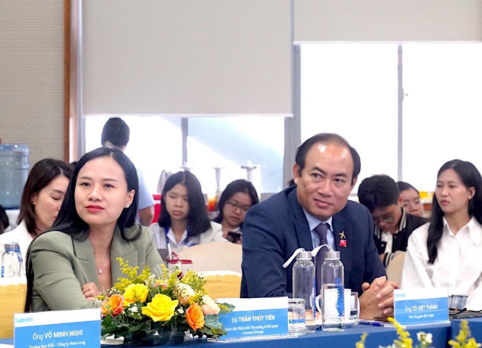 Tọa đàm “Giảm phát thải, lọc không khí”: Chung tay cho một lộ trình phát triển xanh